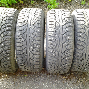 Naastrehvid nokian 15/195/55(4tk)