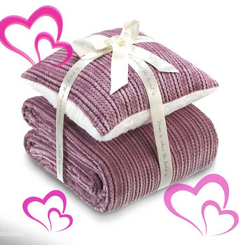 Dormeo Warm Hug roosa komplekt: pleed 130x90 ja 2 patja, uus