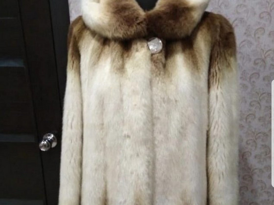 Nerzjacke mit Kapuze