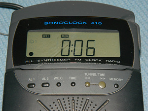 Raadio äratuskell "Grundig sonoclock 410" (2 foto / 9)