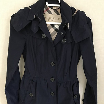 ЖЕНСКОЕ мини-пальто Burberry для осенне-весенней погоды