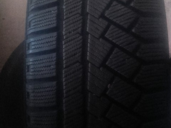 Rehv 255/60/17 continental m+s 7mm