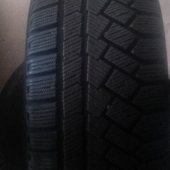 Rehv 255/60/17 continental m+s 7mm