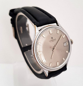 Junghans (1 foto no 3)