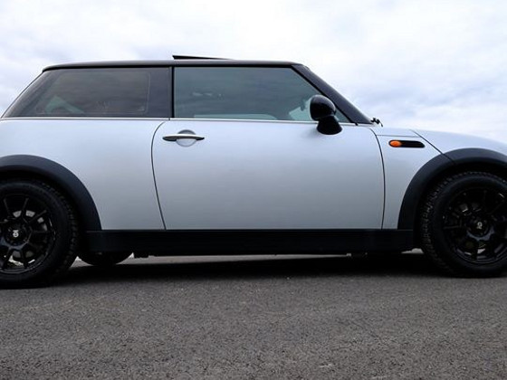 MINI Cooper valuveljed Sparco ja naelrehvid Nokian