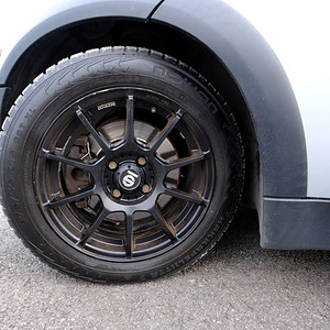MINI Cooper литые диски Sparco и шип. шины Nokian (4 фото из 5)