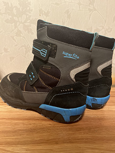 Talvesaapad Superfit, suurus 34 (4 foto / 4)