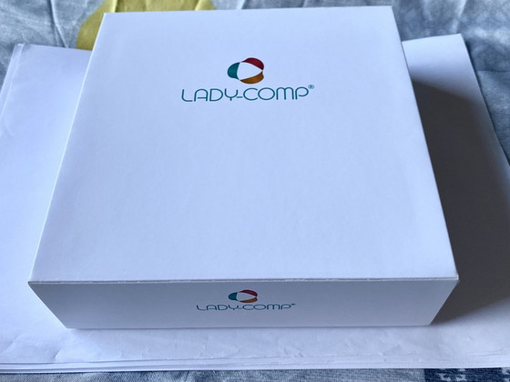 Lady- Comp