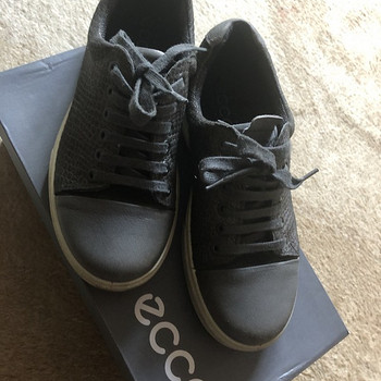 Ecco кроссовки