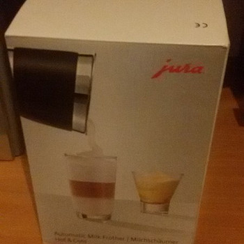 Jura E8 Piimavahustuskann Hot&Cold. Uus