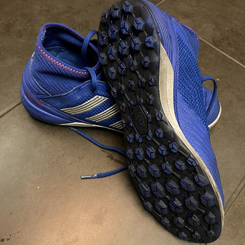 Футбольные бутсы Adidas, размер 40 (25см)