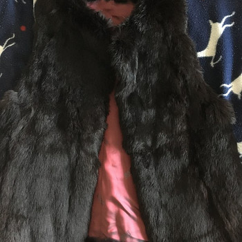 Looduslikust karusnahast vest