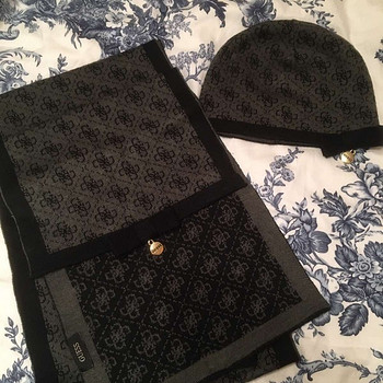 GUESS villasegust komplekt