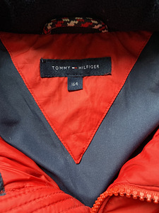 Tommy Hilfiger пуховик для мальчика, размер 164 (1 фото из 5)