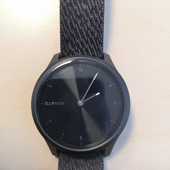 Смартчасы Garmin Vivomove Style черные