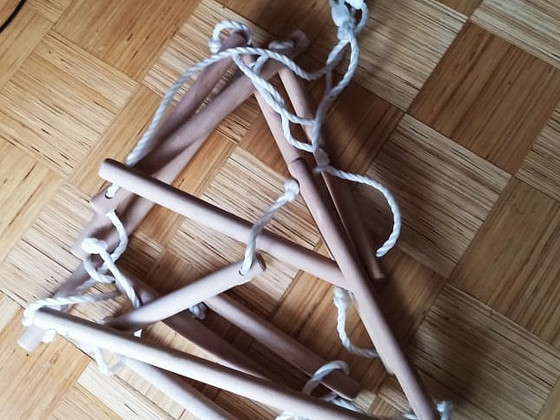 Лазенка детская подвесная новая