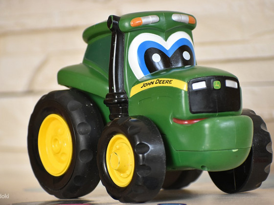 Mänguasi traktor : 23 x14 cm