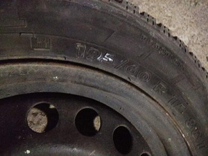 Зимняя резина Nokian Hakkapelita 195/60 R15 (3 фото из 3)