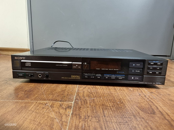 Sony CDP-303ES Стерео проигрыватель компакт-дисков