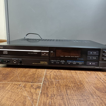 Sony CDP-303ES Стерео проигрыватель компакт-дисков