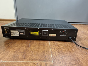 Sony CDP-303ES Стерео проигрыватель компакт-дисков (3 фото из 3)
