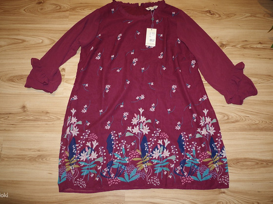 Yumi красивое платье на подкладке, новое, 50