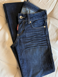 Dsquared2 женские джинсы (1 фото из 2)