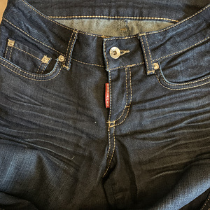 Dsquared2 женские джинсы (2 фото из 2)