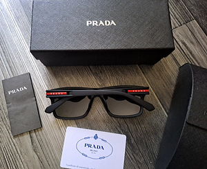 Новые солнцезащитные очки Armani, Prada, Hugo Boss (4 фото из 10)