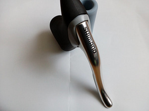 Новая ручка тормоза Shimano (2 фото из 2)