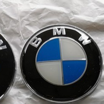 Эмблемы капота / задней двери BMW 82 мм, 78 мм и 74 мм