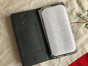 Чехлы для iPhone 6 / 6s (2 фото из 3)