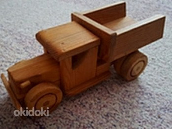Деревянная машина