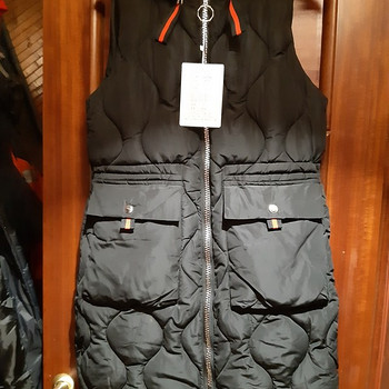 Vest uus L