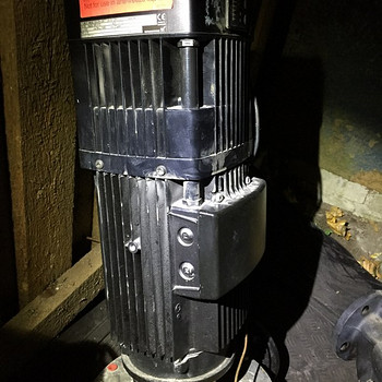 Водяной насос Grundfos