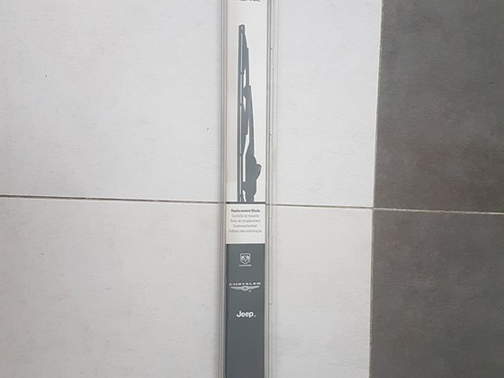 UUS pakendis Chrysler/Jeep esiklaasipuhasti WB000021AE