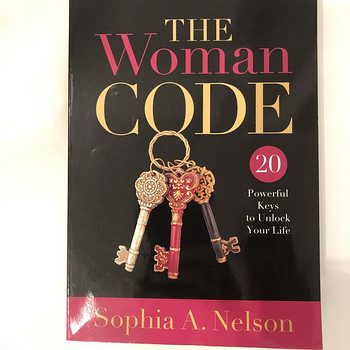 Книга Woman code Sophia Nelson