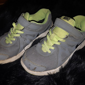 Nike кроссовки, размер 33