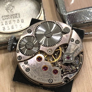 Movado Танк (3 фото из 3)