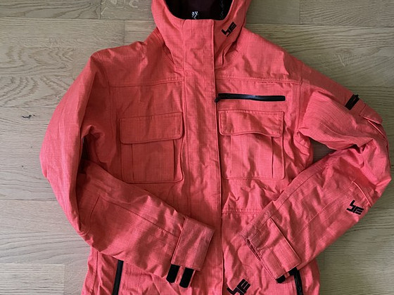 Куртка для девочки S / 152