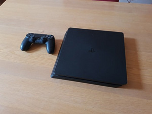 Playstation 4 (slim) 1TB (3 foto / 3)
