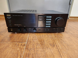Akai AM-52 Stereo Integrated Amplifier (4 foto / 6)