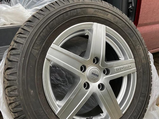 Michelin 215/65 R16 Momo