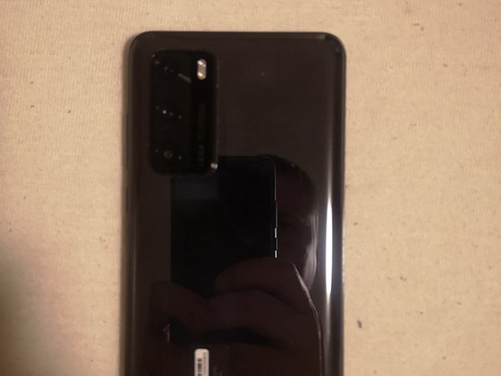 Телефон Huawei p40