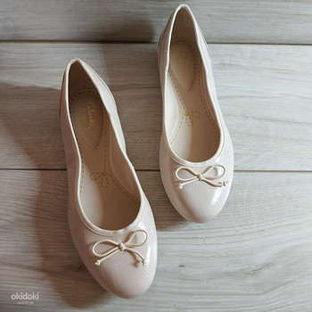Фирменные женские балеточки от Clarks - 38 р - новые