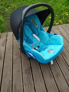 Автолюлька maxi-Cosi CabrioFix (3 фото из 6)