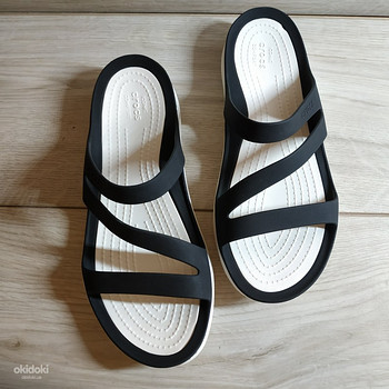 Фирменные женские сланцы от Crocs 37.5 -38 р - oригинал