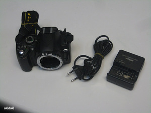 Фотоаппарат Nikon D60 Body + зарядка (2 фото из 3)
