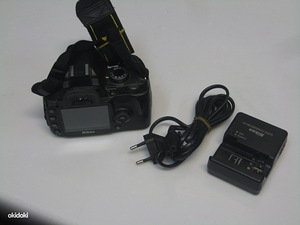 Фотоаппарат Nikon D60 Body + зарядка (3 фото из 3)