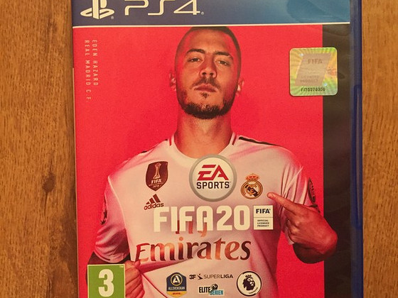 Новая оригинальная игра Fifa 20 на PS 4